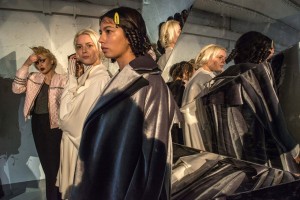 london-fashion-week-2016-backstage (1)