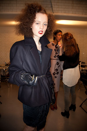 kas-graham-lfw-roksanda-ilincic-february-22-2010-06